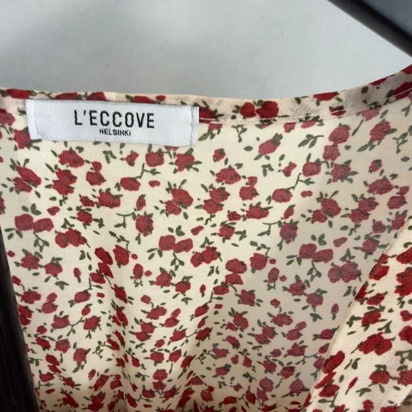 Smocked Square-Neck Blouse in Cream with Red Floral Print - Picture 6 of 10